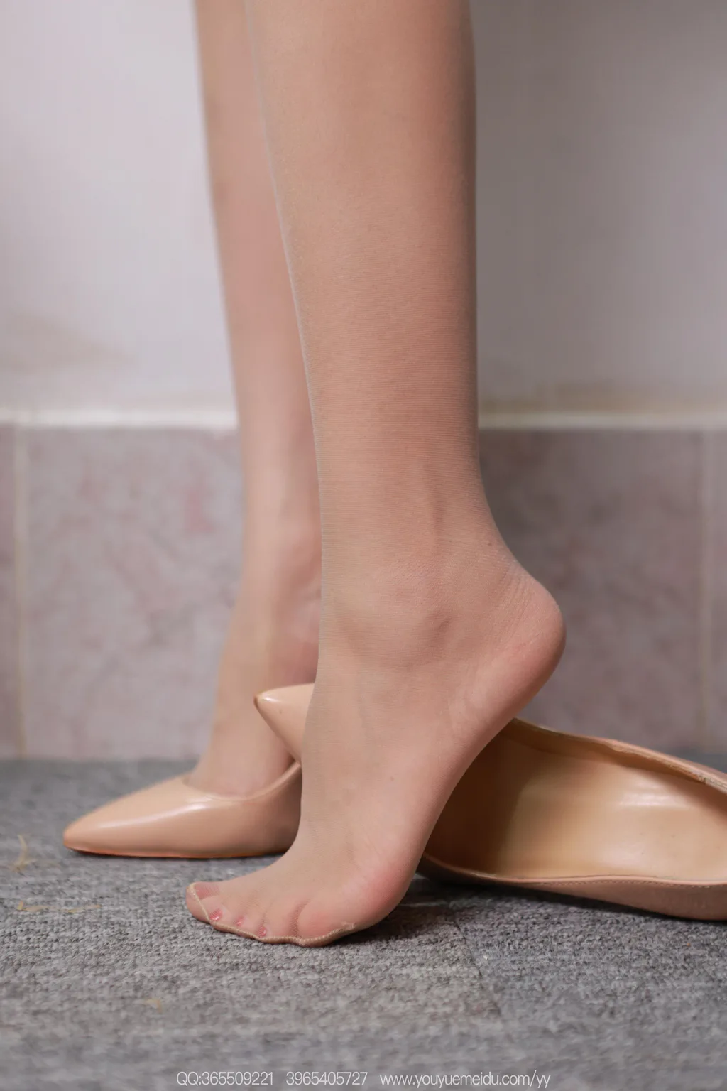 精选[IESS异思趣向] 2025.10.26 丝享家2194：美子《迷人OL》[104P]