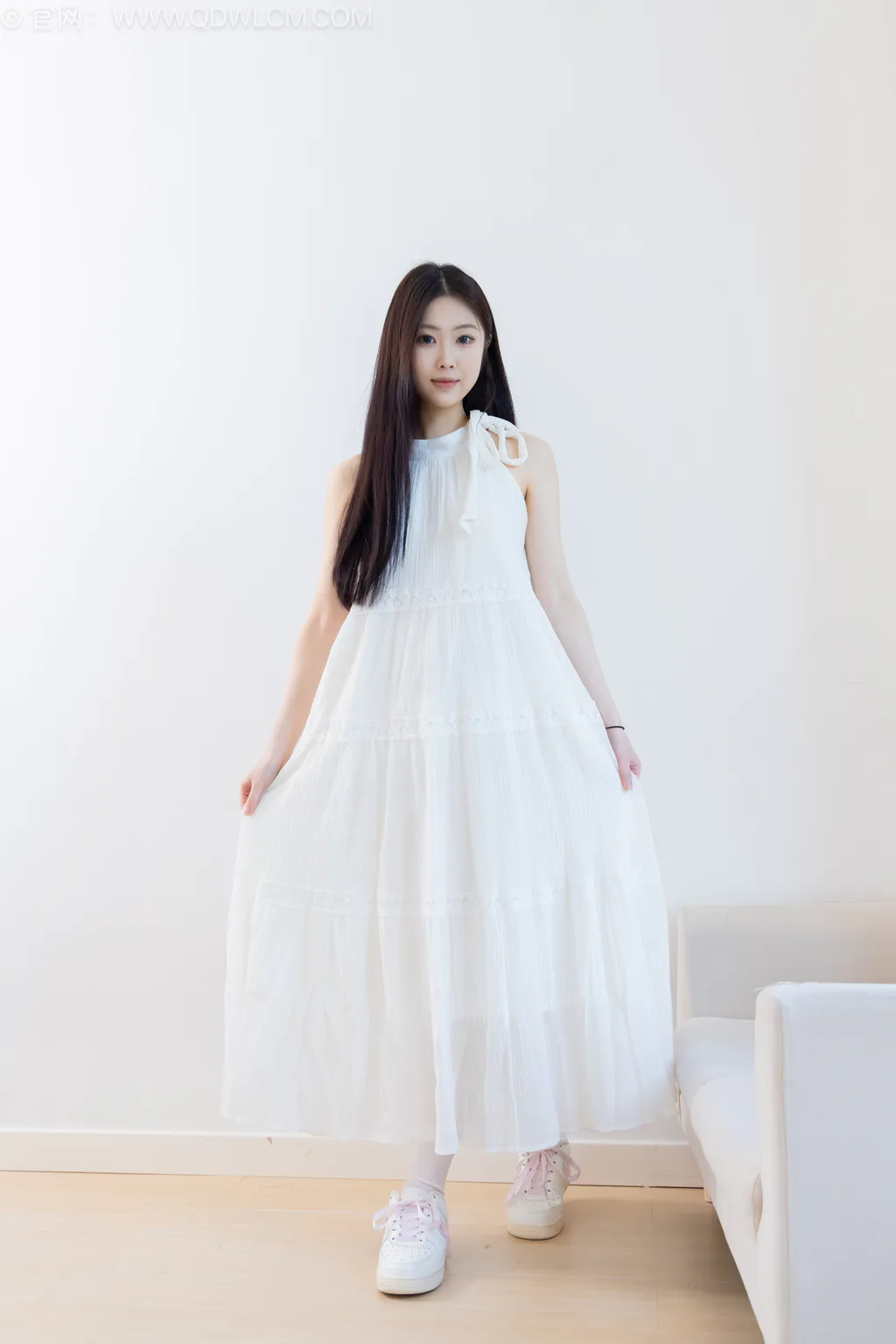 勿恋传媒 NO.2568 小羊-板鞋、白棉袜、裸足[153P]